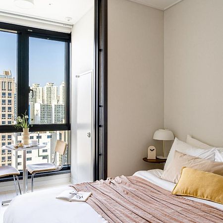 Urbanstay Seomyeon Busan Exterior foto