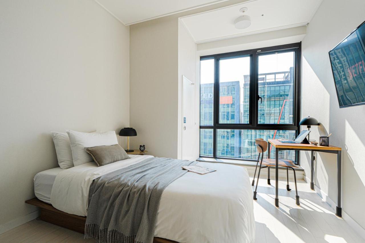Urbanstay Seomyeon Busan Exterior foto