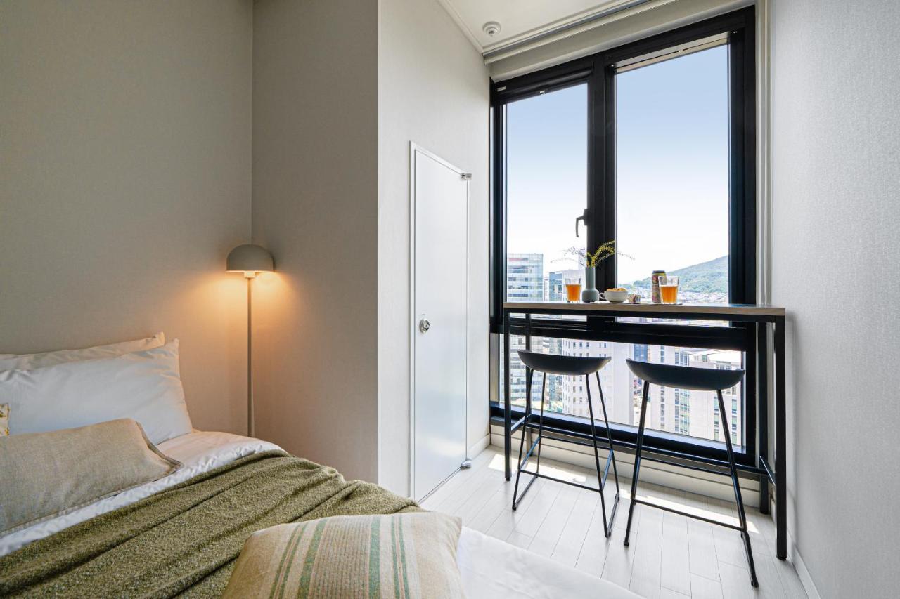 Urbanstay Seomyeon Busan Exterior foto