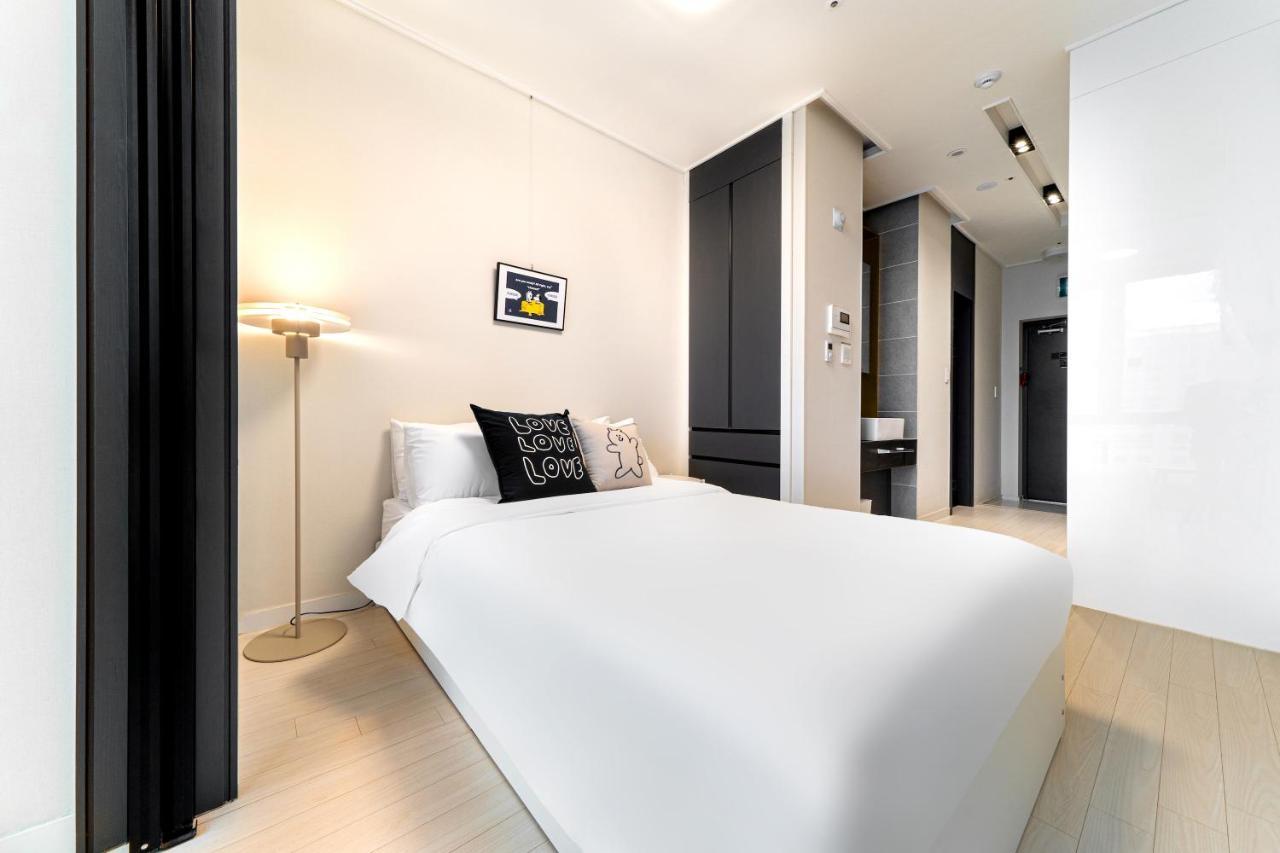 Urbanstay Seomyeon Busan Exterior foto
